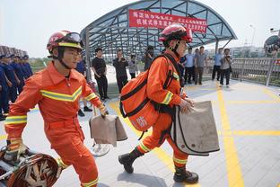 非洲杯马内推射破门建功！奥纳纳扑救不及城门再失守！